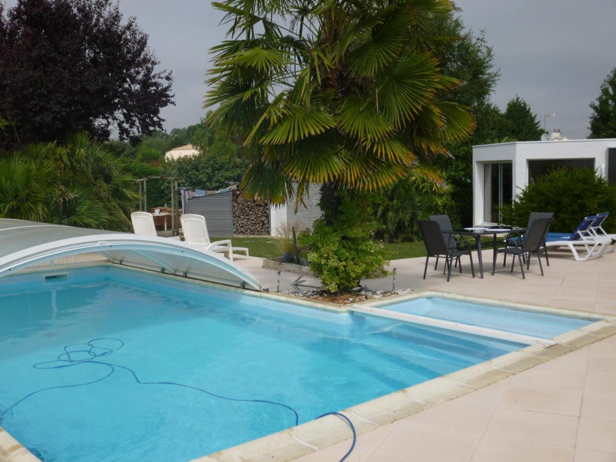 L'Eden Naturiste Spas Challans Kültér fotó
