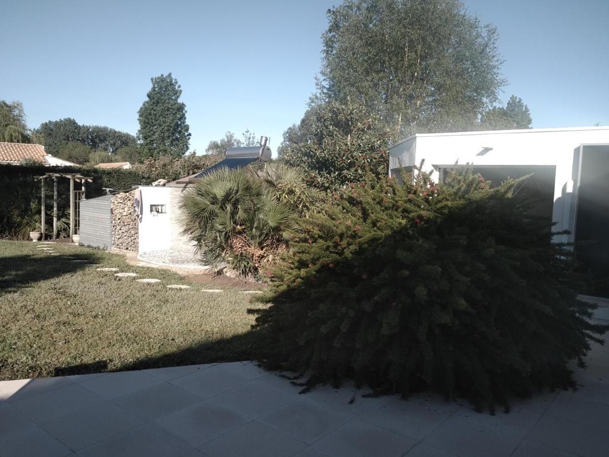 L'Eden Naturiste Spas Challans Kültér fotó